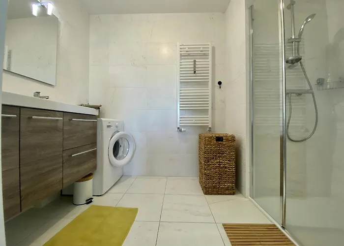 3 Pieces Avec Terrasse, Proche Plage, Parking, Ascenseur - - Fr-1-306-1226 Apartment Pornichet