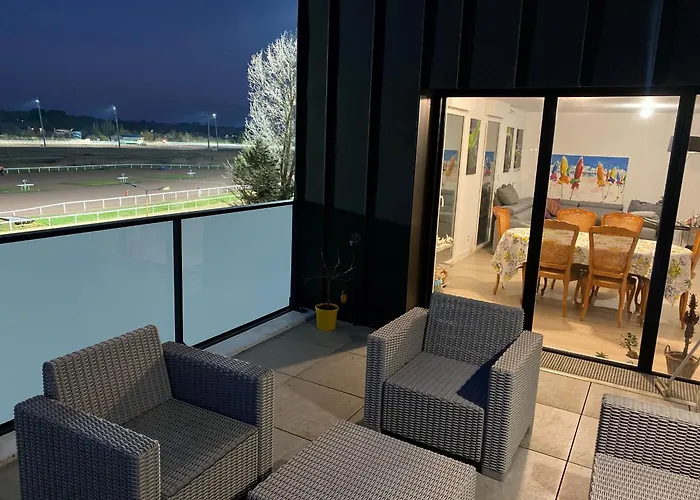 3 Pieces Avec Terrasse, Proche Plage, Parking, Ascenseur - - Fr-1-306-1226 * Pornichet